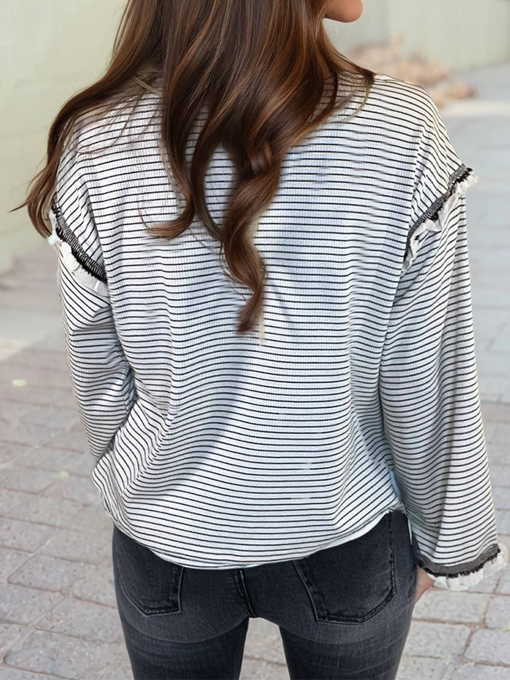 Contrasted Ruffle Trim Loose Long Sleeve Top