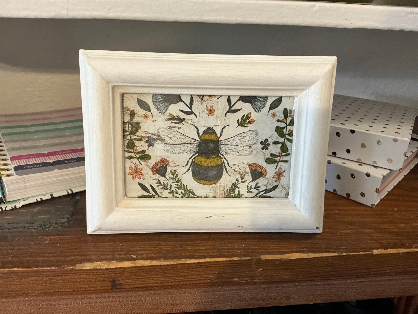 Bee picture