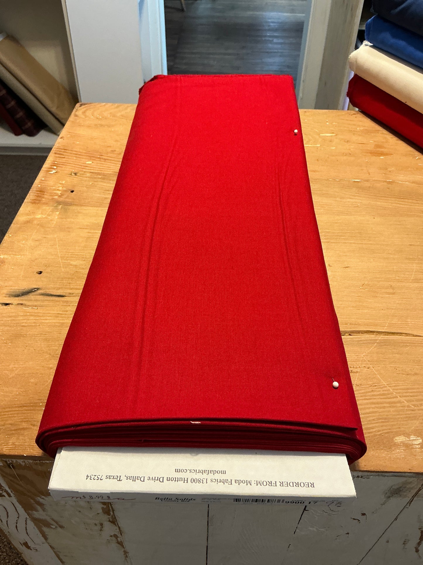 Bella solids country red