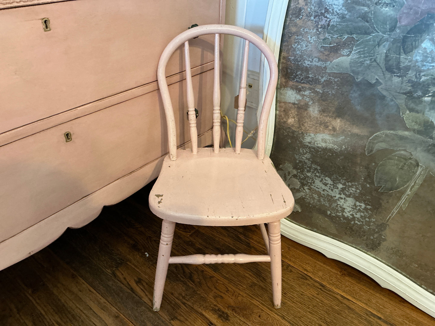 Little Girl Antique Chair