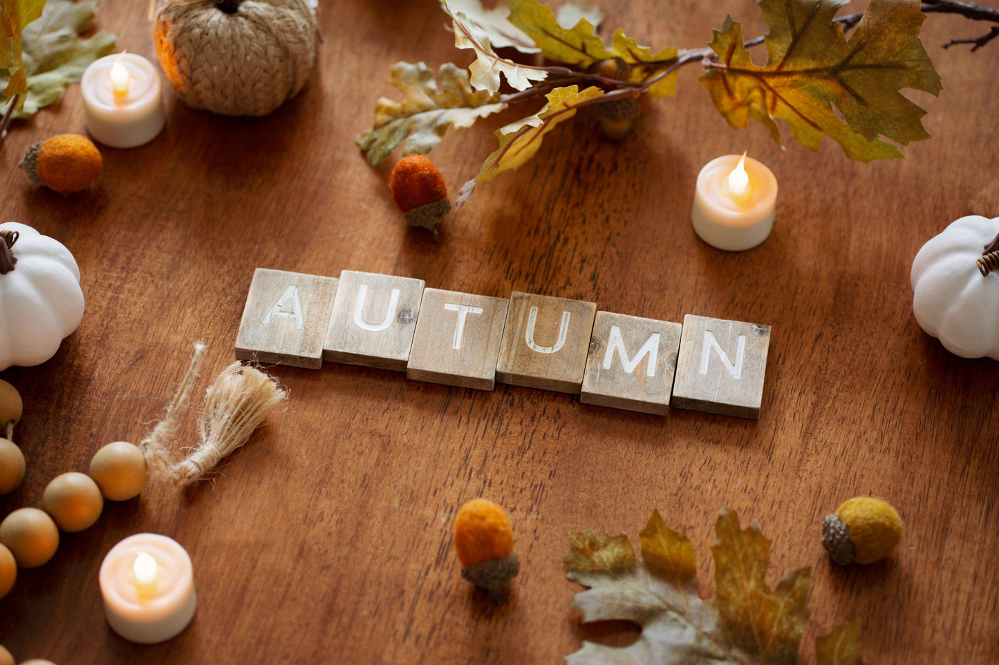 15740 - 70 pcs bag 1.5x1.75 (NATURAL LETTERS) LETTERBOARD