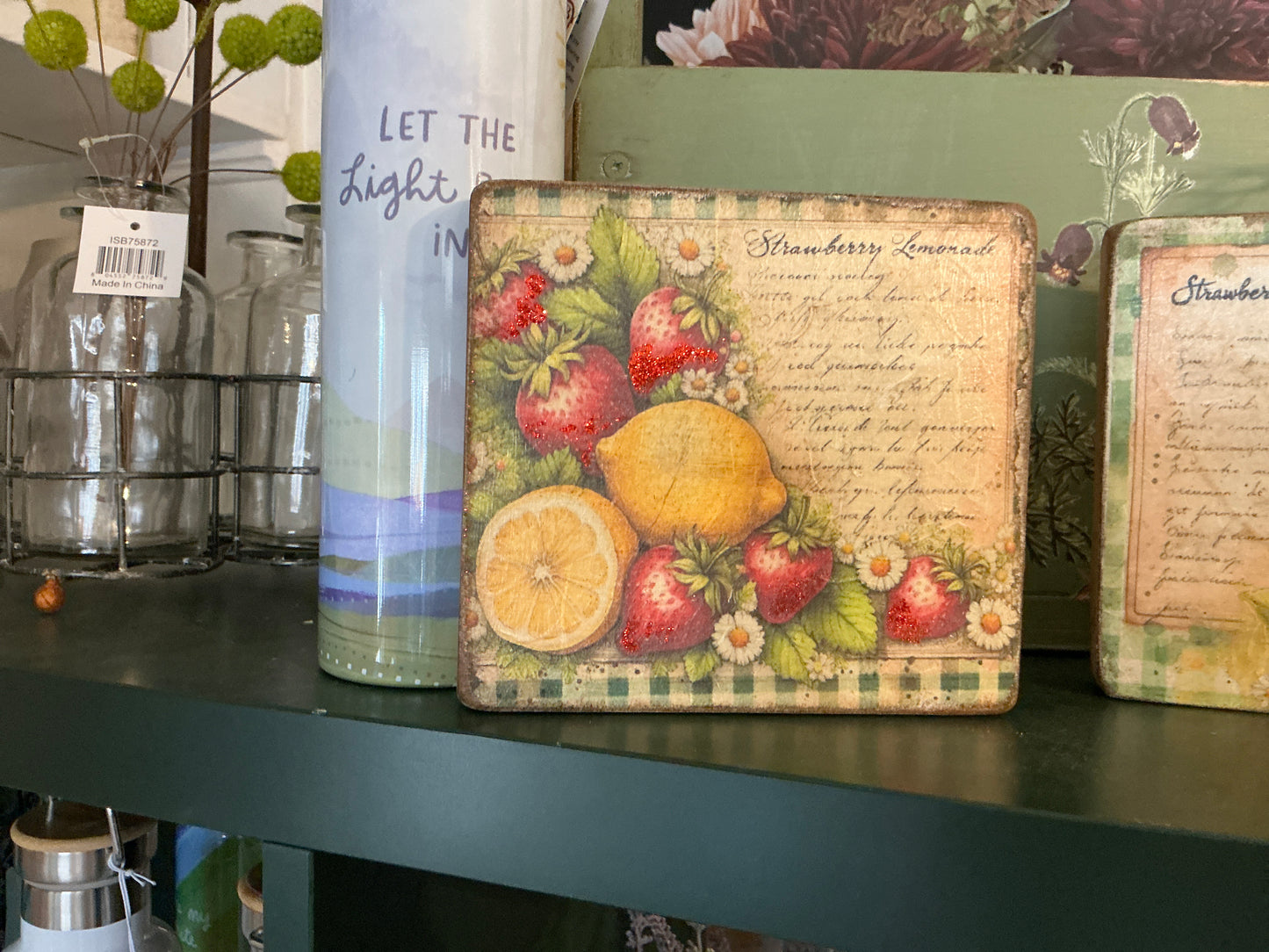 Specialty Shelf Sitters