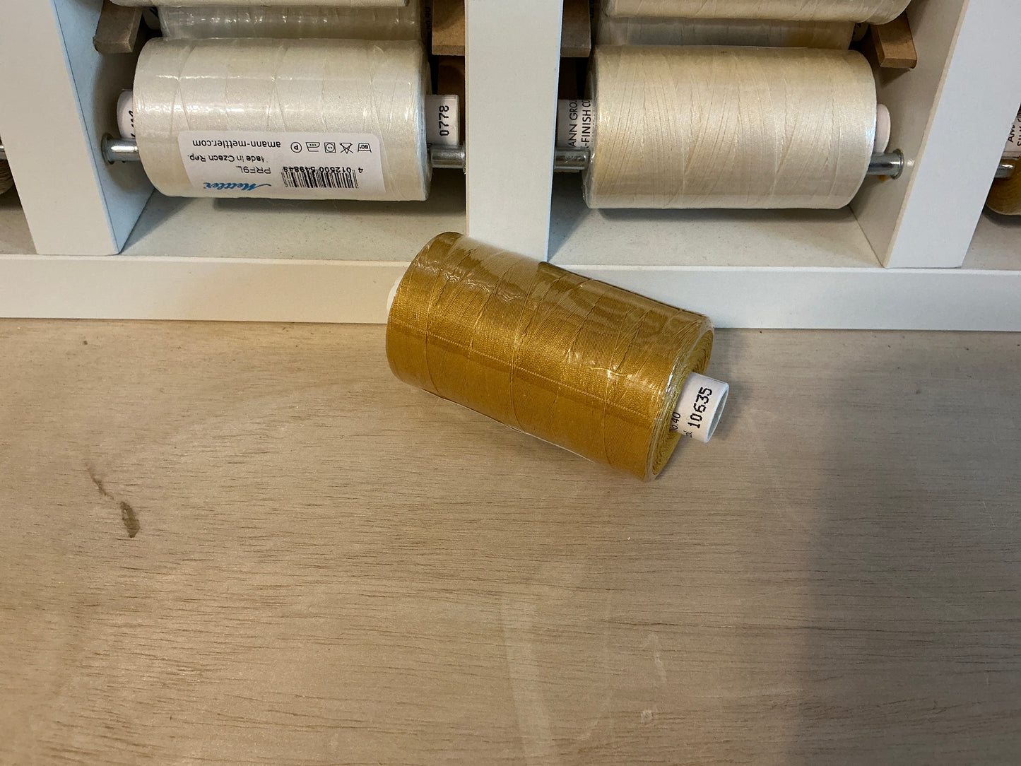 Mettler thread 10635