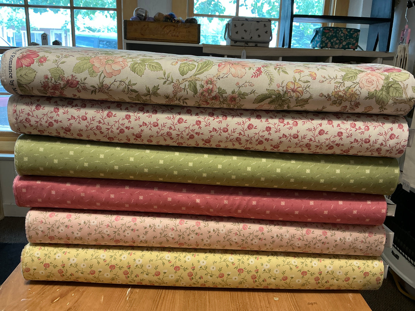 Shades of romance R021394D