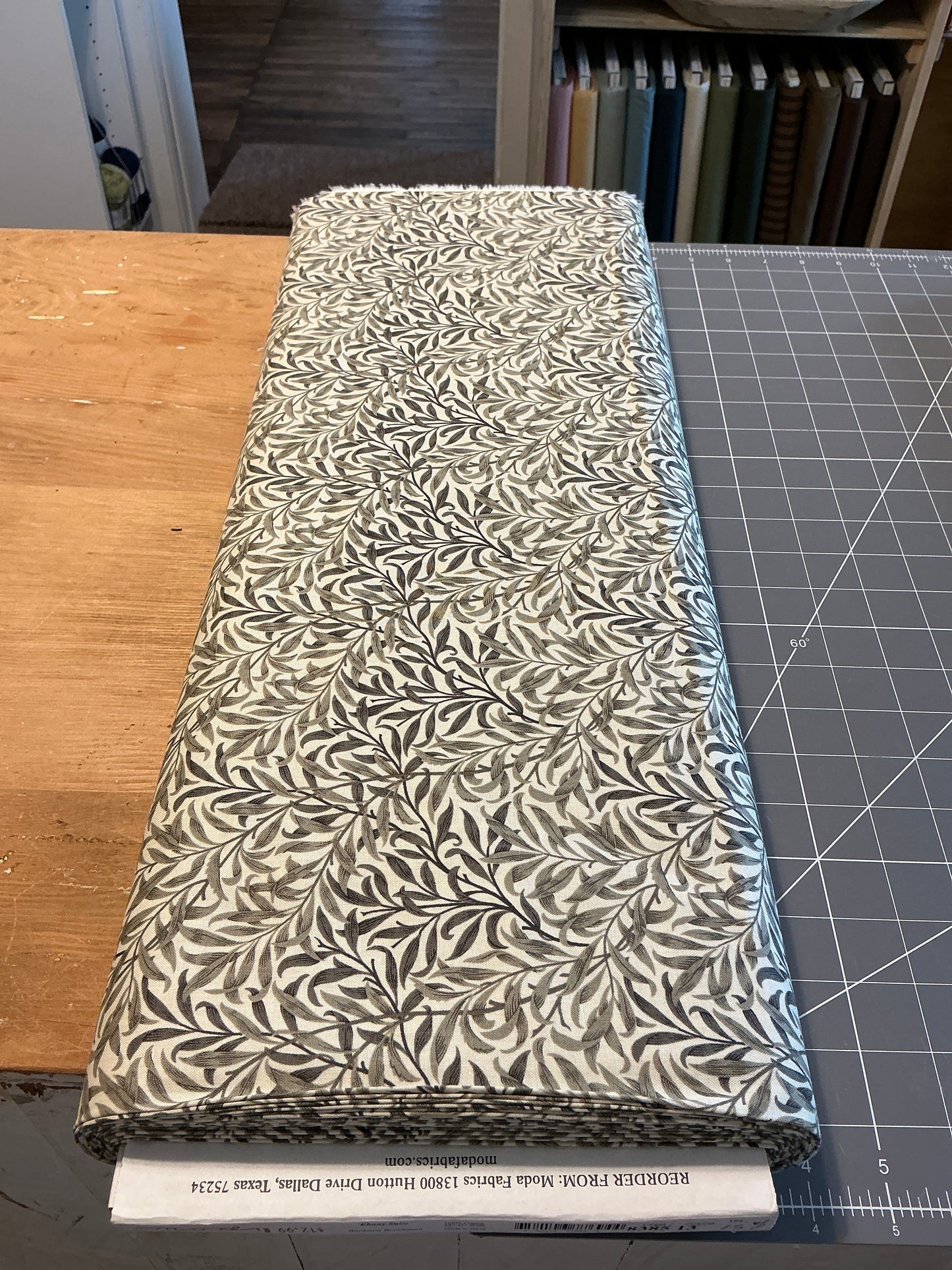 Ebony suites 8385 13