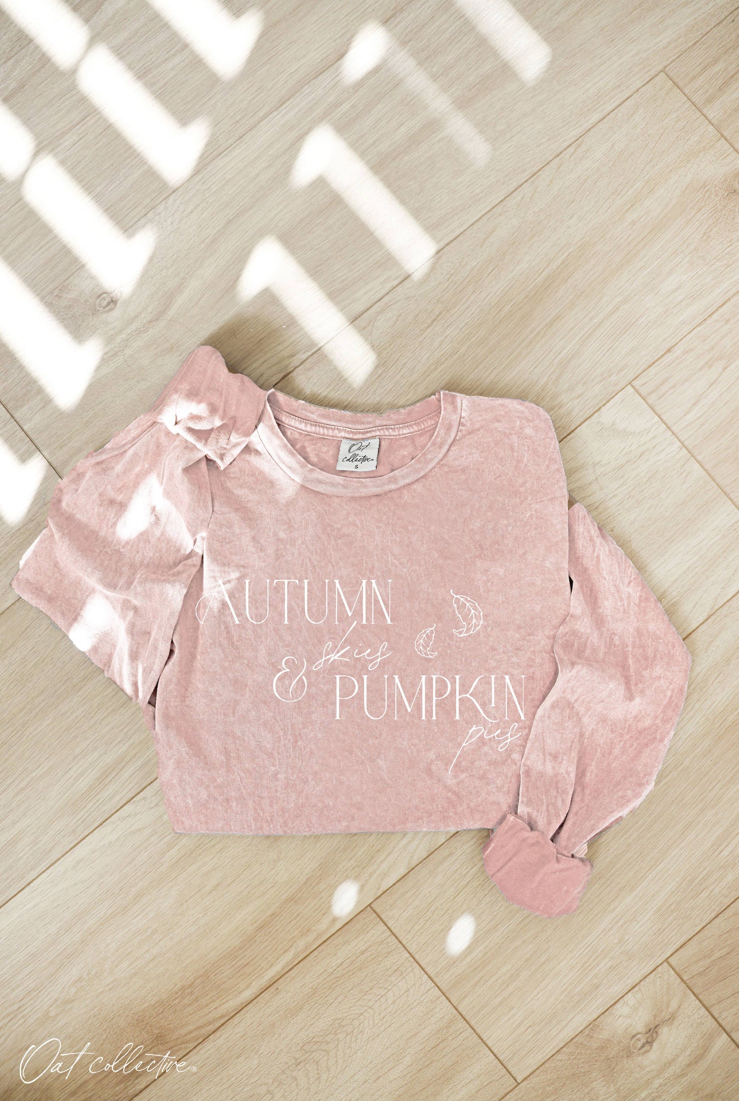 AUTUMN SKIES  Mineral Washed Long Sleeve Graphic