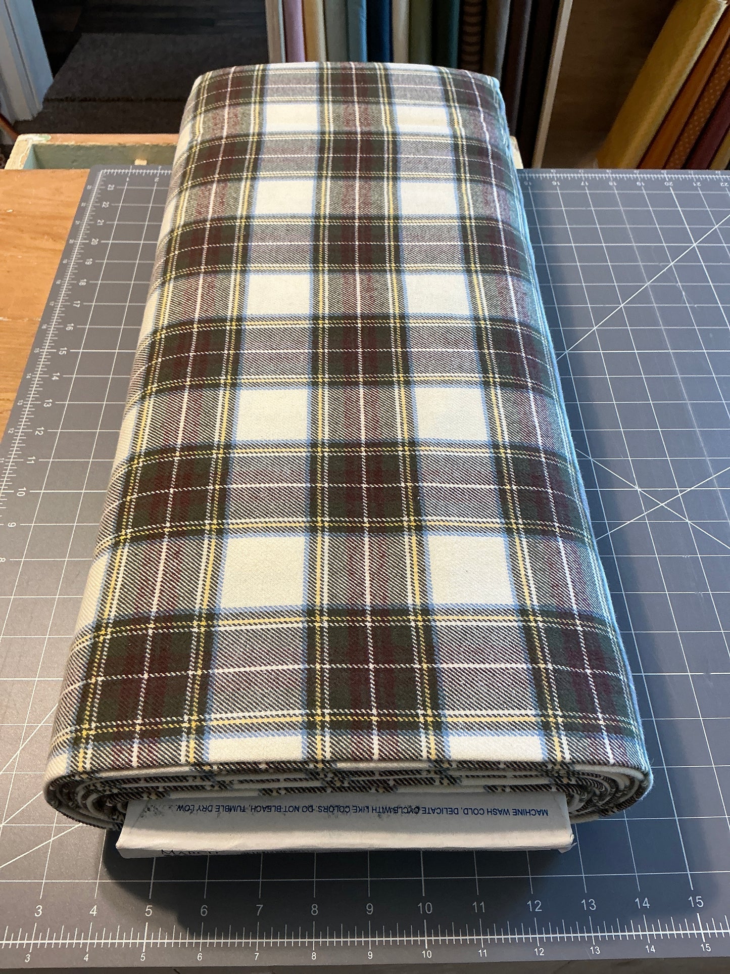 Primo plaids multi (cream)