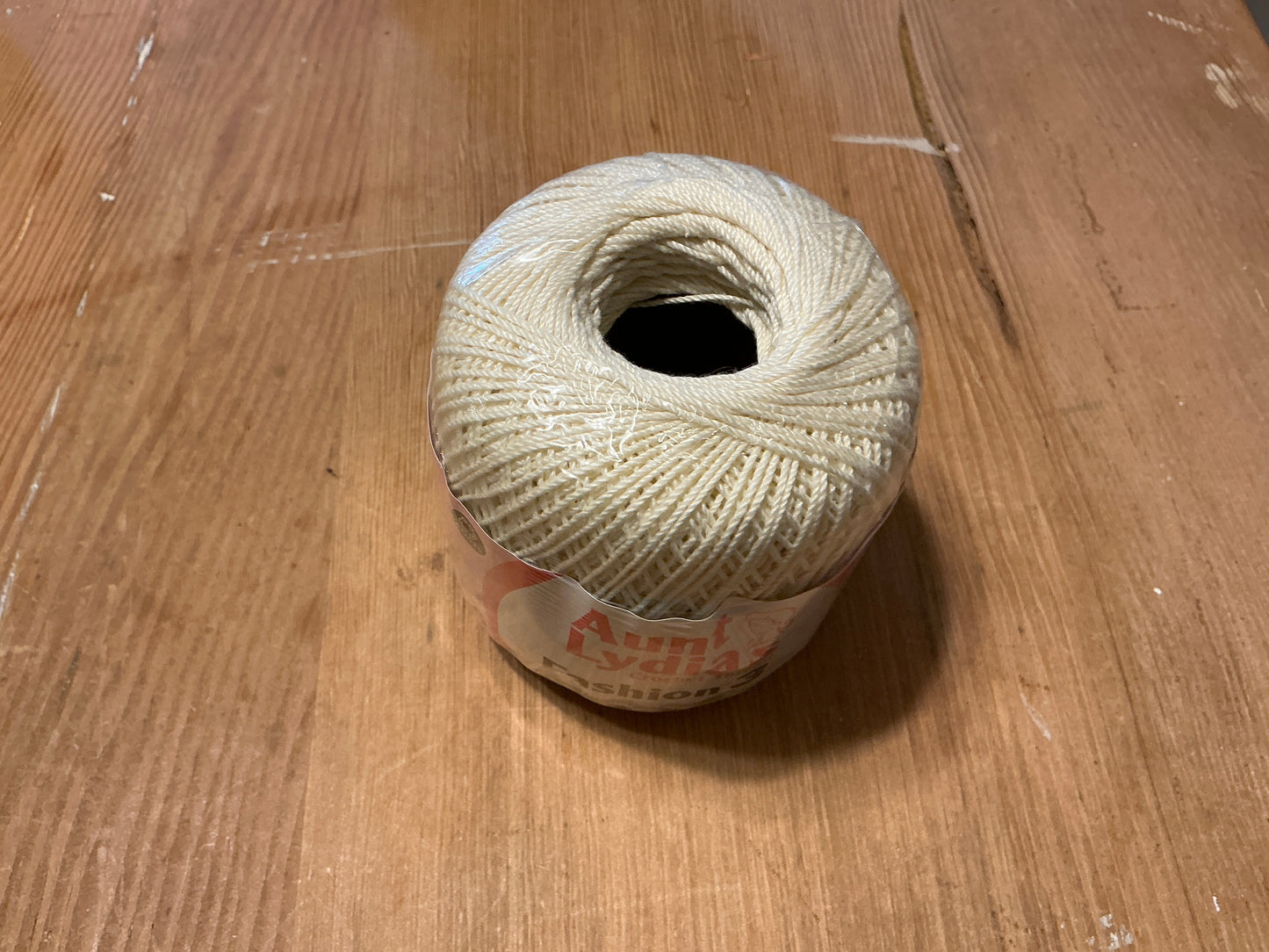 Aunt Annie’s crochet thread (small)