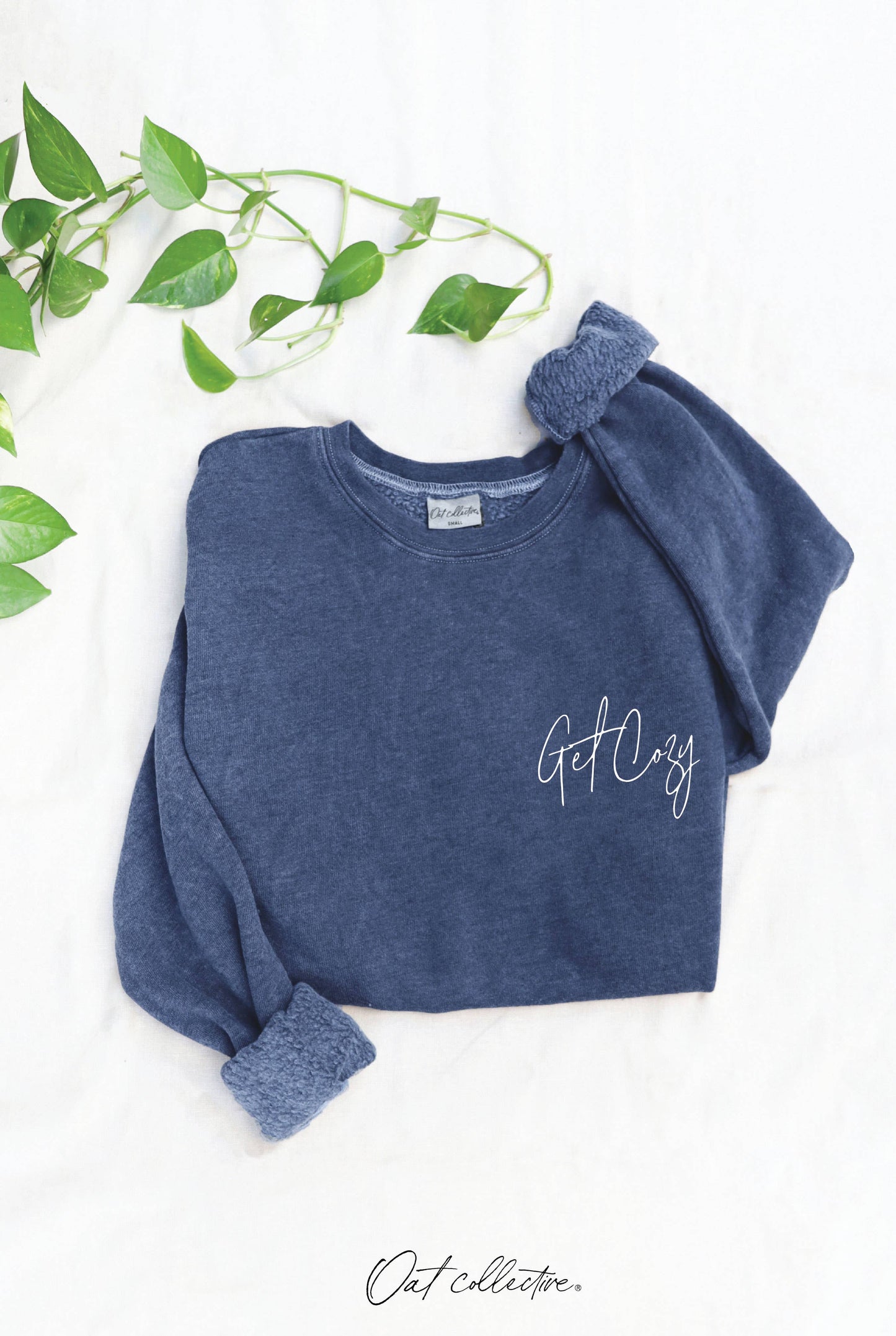 GET COZY Mineral Graphic Sweatshirt