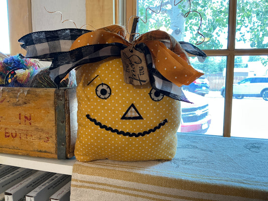 Pumpkin pillow (square)