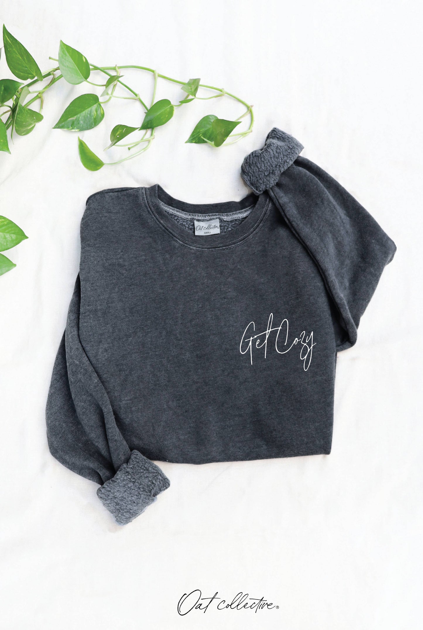 GET COZY Mineral Graphic Sweatshirt