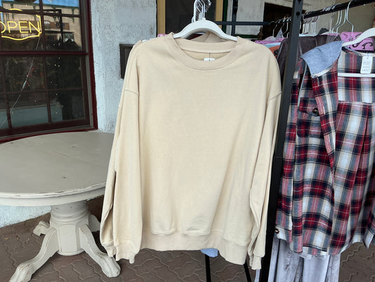 Cream sweatshirt with side pockets