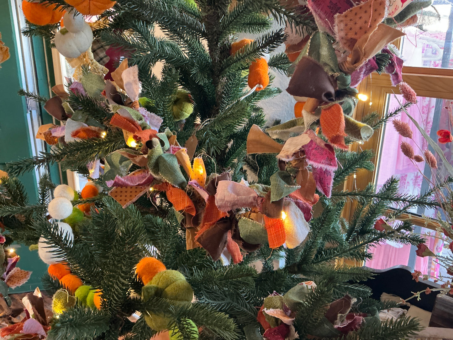 Autumn fabric garland with lights