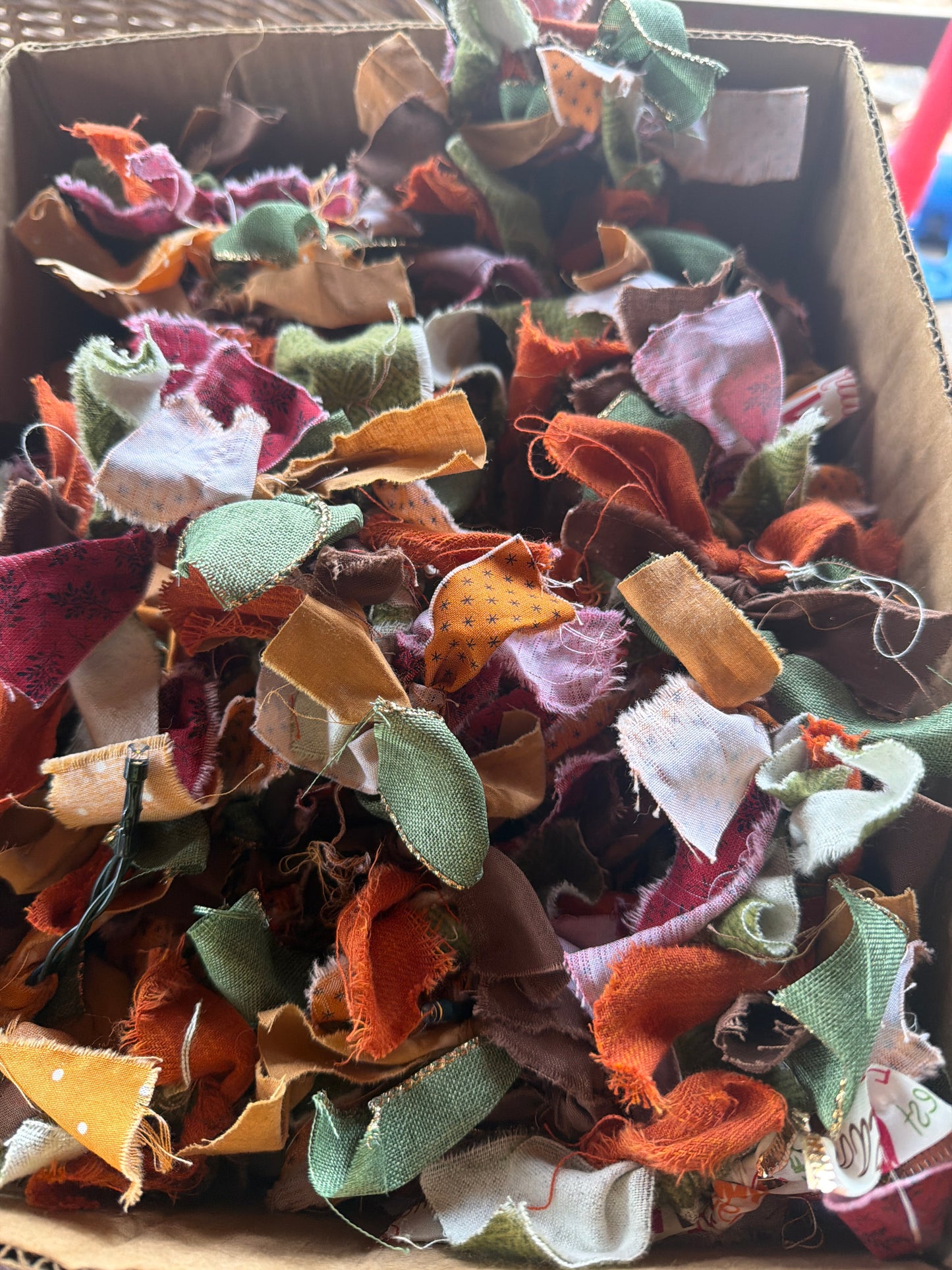 Lighted Garland Fall