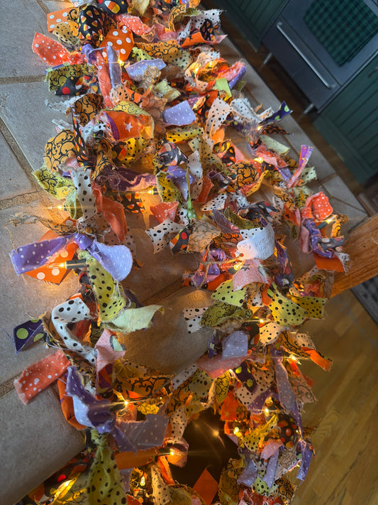 Lighted Garland Fall