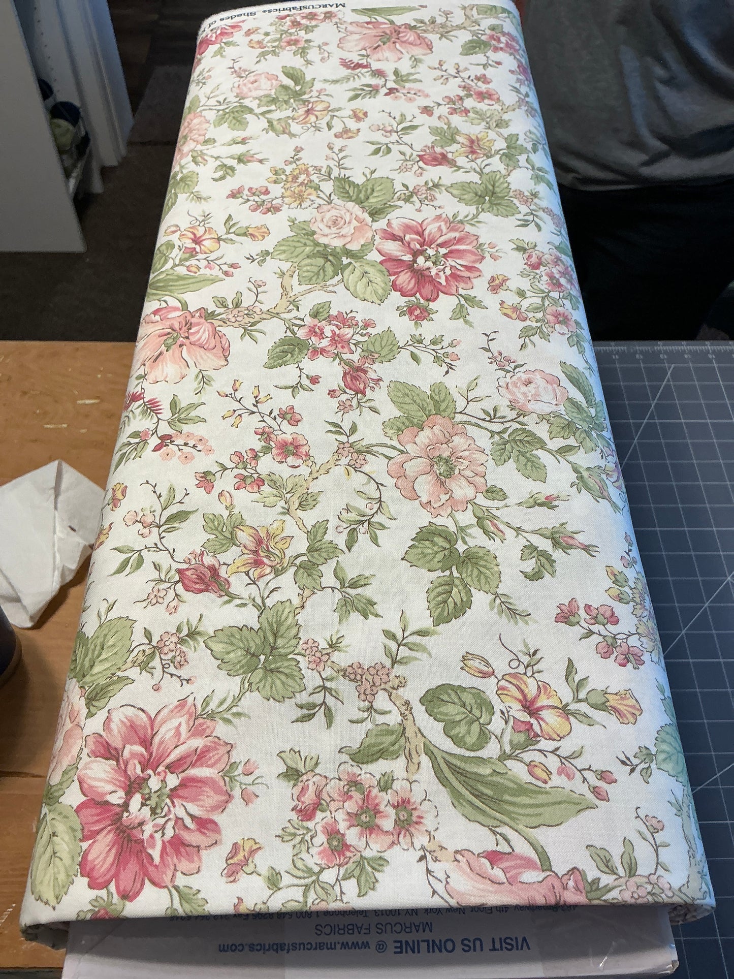 Shades of romance R021394D