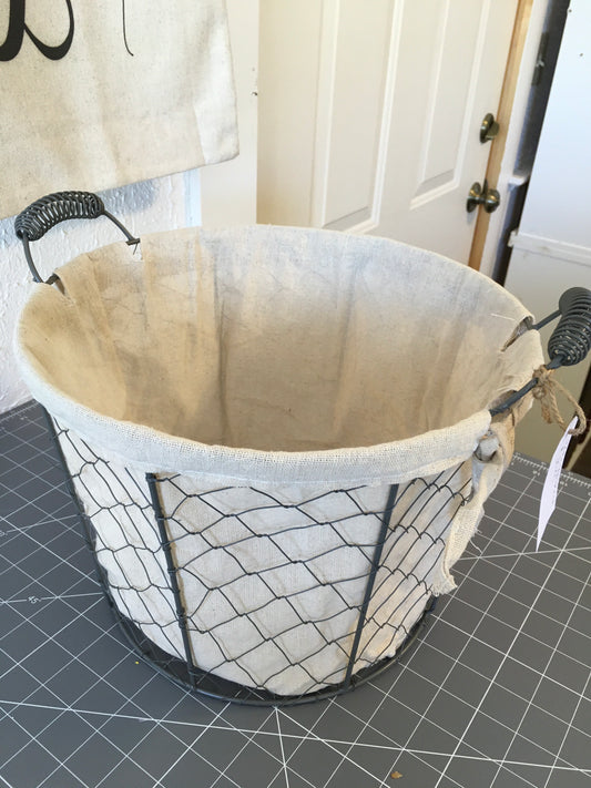 Wire basket