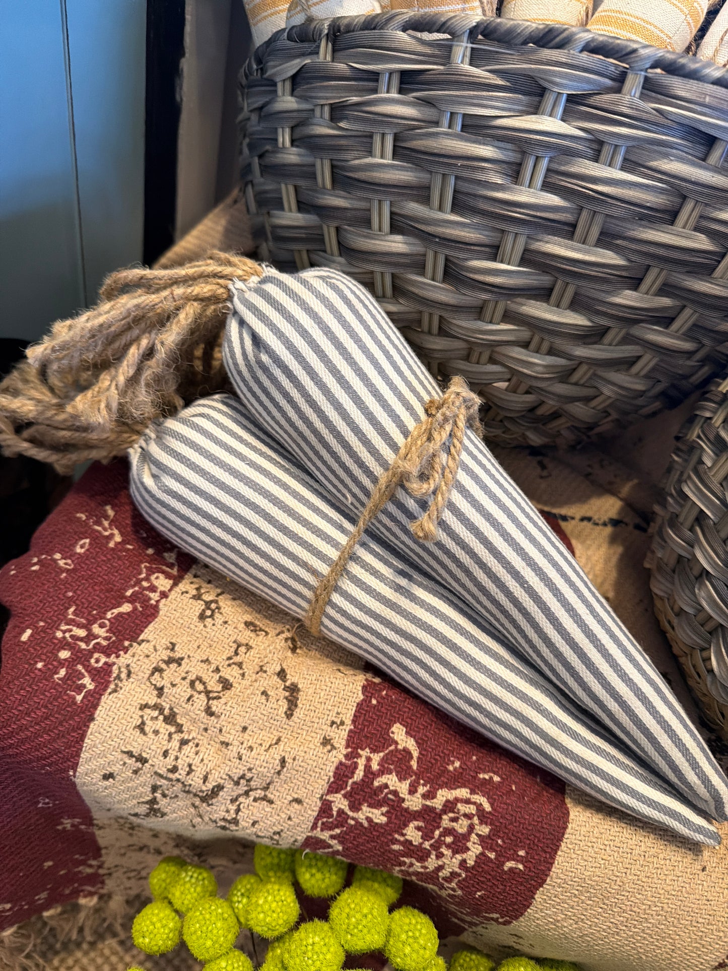 Set of Three Carrors