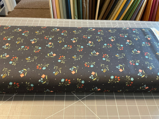 Woolly whims 226D black