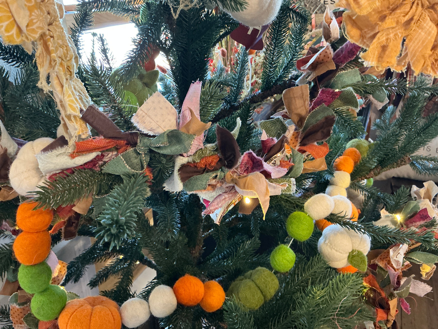 Autumn fabric garland with lights