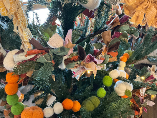 Autumn fabric garland with lights