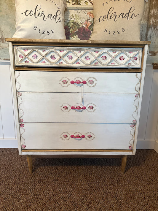 Mid-century dresser